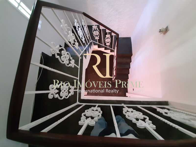 Conheça ESCADA PAV 2 do imóvel - Casa à venda Rua Gonçalves,Santa Teresa, Rio de Janeiro - R$ 440.000 - RPCA30003 - 24 ESCADA PAV 2 - Casa à venda Rua Gonçalves,Santa Teresa, Rio de Janeiro - R$ 440.000 - RPCA30003 - 24