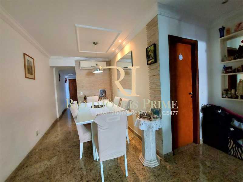Conheça SALA DE JANTAR. do imóvel - Apartamento 2 quartos para alugar Tijuca, Rio de Janeiro - R$ 2.200 - RPAP20157 - 4 SALA DE JANTAR. - Apartamento 2 quartos para alugar Tijuca, Rio de Janeiro - R$ 2.200 - RPAP20157 - 4