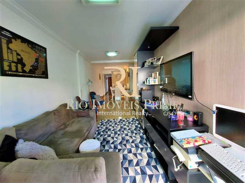Conheça SALAS. do imóvel - Apartamento 2 quartos para alugar Tijuca, Rio de Janeiro - R$ 2.200 - RPAP20157 - 7 SALAS. - Apartamento 2 quartos para alugar Tijuca, Rio de Janeiro - R$ 2.200 - RPAP20157 - 7
