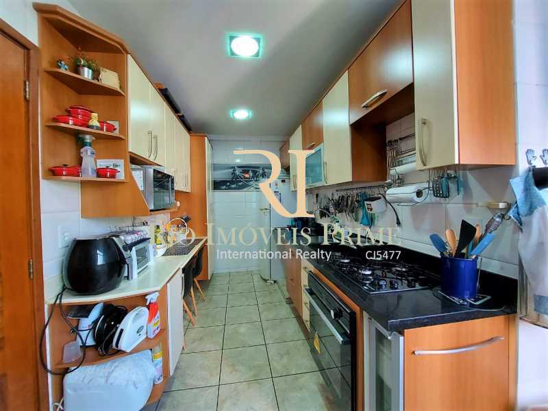 Conheça COZINHA. do imóvel - Apartamento 2 quartos para alugar Tijuca, Rio de Janeiro - R$ 2.200 - RPAP20157 - 17 COZINHA. - Apartamento 2 quartos para alugar Tijuca, Rio de Janeiro - R$ 2.200 - RPAP20157 - 17