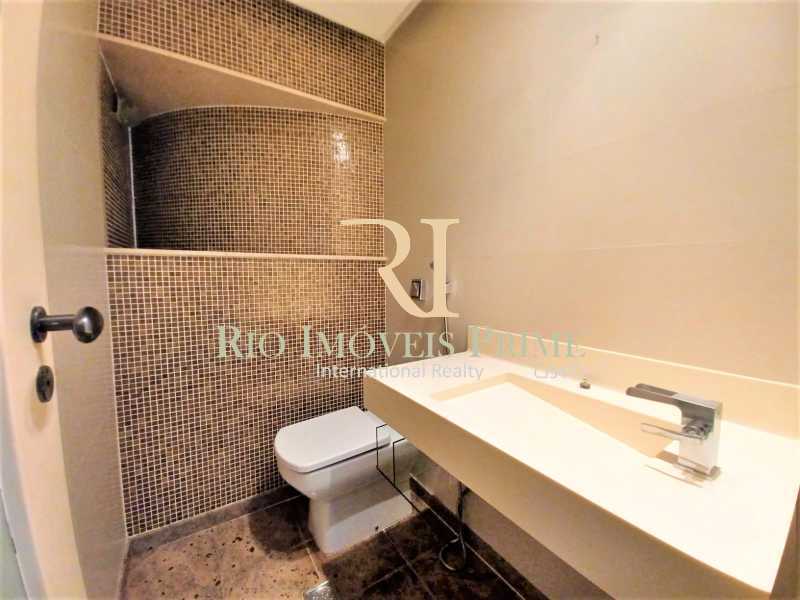 Conheça 4 LAVABO do imóvel - Apartamento para alugar Avenida Maracanã,Tijuca, Rio de Janeiro - R$ 5.000 - RPAP40021 - 5 4 LAVABO - Apartamento para alugar Avenida Maracanã,Tijuca, Rio de Janeiro - R$ 5.000 - RPAP40021 - 5