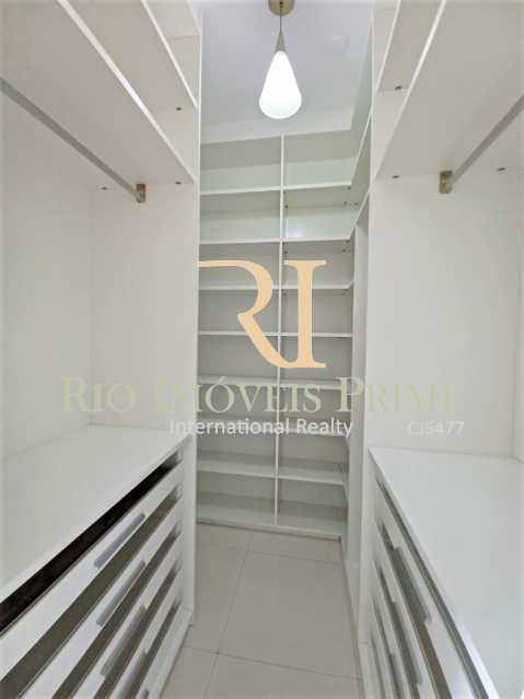 Conheça 7 SUÍTE1 CLOSET do imóvel - Apartamento para alugar Avenida Maracanã,Tijuca, Rio de Janeiro - R$ 5.000 - RPAP40021 - 8 7 SUÍTE1 CLOSET - Apartamento para alugar Avenida Maracanã,Tijuca, Rio de Janeiro - R$ 5.000 - RPAP40021 - 8