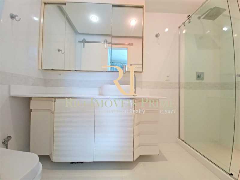 Conheça 11 SUÍTE2 BANHEIRO do imóvel - Apartamento para alugar Avenida Maracanã,Tijuca, Rio de Janeiro - R$ 5.000 - RPAP40021 - 12 11 SUÍTE2 BANHEIRO - Apartamento para alugar Avenida Maracanã,Tijuca, Rio de Janeiro - R$ 5.000 - RPAP40021 - 12