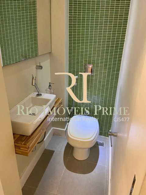 Conheça LAVABO. do imóvel - Apartamento para alugar Rua das Laranjeiras,Laranjeiras, Rio de Janeiro - R$ 2.600 - RPAP10055 - 19 LAVABO. - Apartamento para alugar Rua das Laranjeiras,Laranjeiras, Rio de Janeiro - R$ 2.600 - RPAP10055 - 19