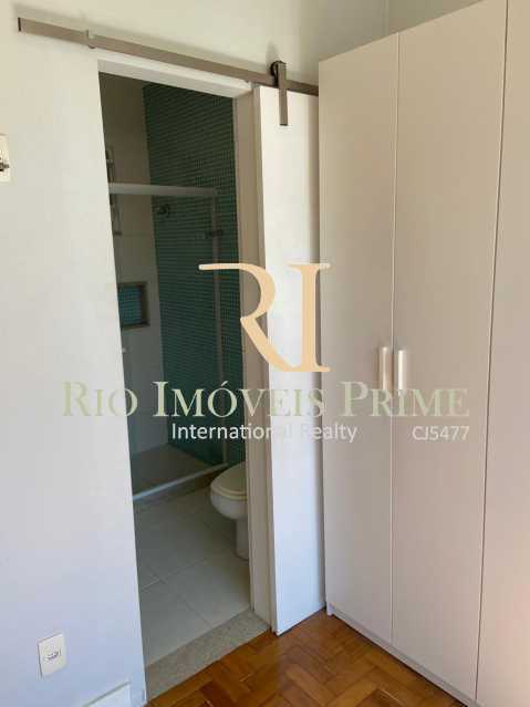 Conheça BANHEIRO SUÍTE. do imóvel - Apartamento para alugar Rua das Laranjeiras,Laranjeiras, Rio de Janeiro - R$ 2.600 - RPAP10055 - 29 BANHEIRO SUÍTE. - Apartamento para alugar Rua das Laranjeiras,Laranjeiras, Rio de Janeiro - R$ 2.600 - RPAP10055 - 29