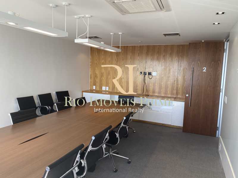 Conheça SALAS DE REUNIÃO do imóvel - Andar 508m² para alugar Avenida Almirante Barroso,Centro, Rio de Janeiro - R$ 25.400 - RPAN00009 - 25 SALAS DE REUNIÃO - Andar 508m² para alugar Avenida Almirante Barroso,Centro, Rio de Janeiro - R$ 25.400 - RPAN00009 - 25