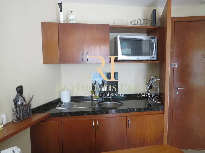 Conheça COZINHA AMERICANA do imóvel - Flat 1 quarto à venda Barra da Tijuca, Rio de Janeiro - R$ 749.900 - RPFL10092 - 9 COZINHA AMERICANA - Flat 1 quarto à venda Barra da Tijuca, Rio de Janeiro - R$ 749.900 - RPFL10092 - 9