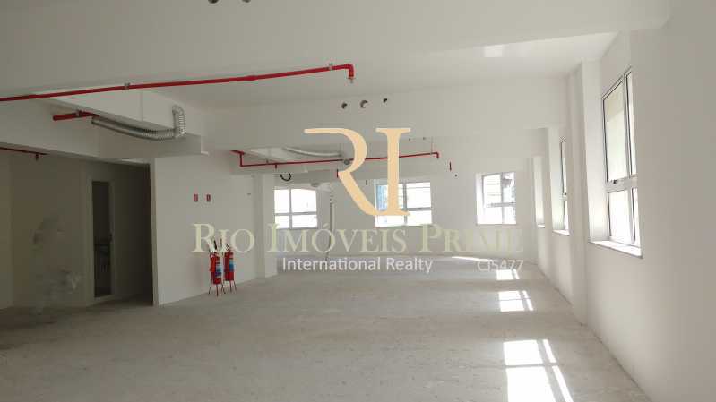 Conheça SALA do imóvel - Sala Comercial 196m² para alugar Rua Uruguaiana,Centro, Rio de Janeiro - R$ 5.880 - RPSL00023 - 3 SALA - Sala Comercial 196m² para alugar Rua Uruguaiana,Centro, Rio de Janeiro - R$ 5.880 - RPSL00023 - 3