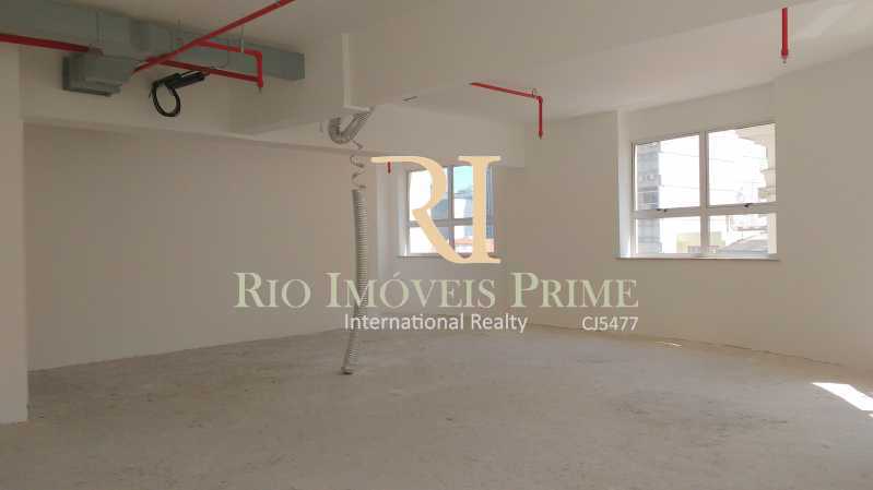 Conheça SALA do imóvel - Sala Comercial 196m² para alugar Rua Uruguaiana,Centro, Rio de Janeiro - R$ 5.880 - RPSL00023 - 4 SALA - Sala Comercial 196m² para alugar Rua Uruguaiana,Centro, Rio de Janeiro - R$ 5.880 - RPSL00023 - 4