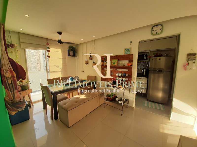 Conheça SALA do imóvel - Apartamento 2 quartos à venda Barra Olímpica, Rio de Janeiro - R$ 320.000 - RPAP20188 - 3 SALA - Apartamento 2 quartos à venda Barra Olímpica, Rio de Janeiro - R$ 320.000 - RPAP20188 - 3
