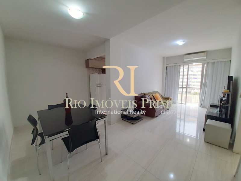 Conheça SALAS do imóvel - Flat 1 quarto à venda Botafogo, Rio de Janeiro - R$ 690.000 - RPFL10100 - 1 SALAS - Flat 1 quarto à venda Botafogo, Rio de Janeiro - R$ 690.000 - RPFL10100 - 1