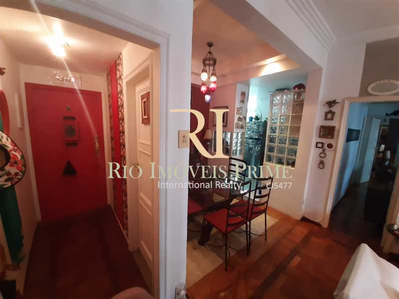 Conheça HALL DE ENTRADA do imóvel - Apartamento à venda Rua João Afonso,Humaitá, Rio de Janeiro - R$ 1.090.000 - RPAP20210 - 3 HALL DE ENTRADA - Apartamento à venda Rua João Afonso,Humaitá, Rio de Janeiro - R$ 1.090.000 - RPAP20210 - 3