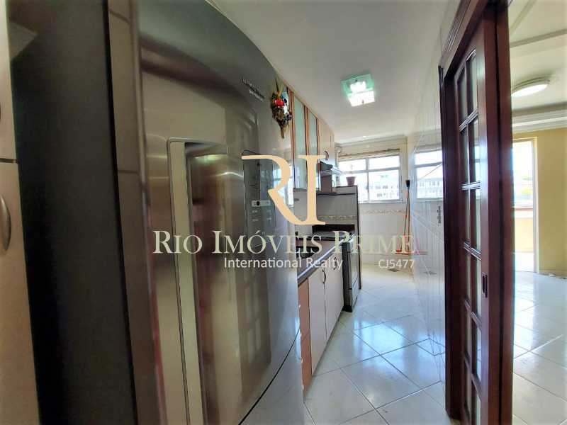 Conheça COZINHA do imóvel - Cobertura para venda e aluguel Rua Francisca Sales,Freguesia (Jacarepaguá), Rio de Janeiro - R$ 649.990 - RPCO30024 - 17 COZINHA - Cobertura para venda e aluguel Rua Francisca Sales,Freguesia (Jacarepaguá), Rio de Janeiro - R$ 649.990 - RPCO30024 - 17