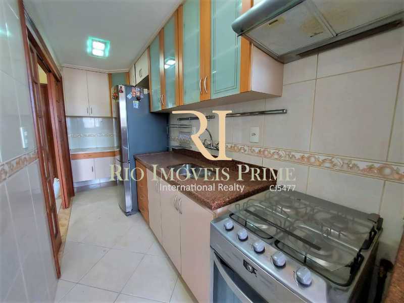 Conheça COZINHA do imóvel - Cobertura para venda e aluguel Rua Francisca Sales,Freguesia (Jacarepaguá), Rio de Janeiro - R$ 649.990 - RPCO30024 - 18 COZINHA - Cobertura para venda e aluguel Rua Francisca Sales,Freguesia (Jacarepaguá), Rio de Janeiro - R$ 649.990 - RPCO30024 - 18