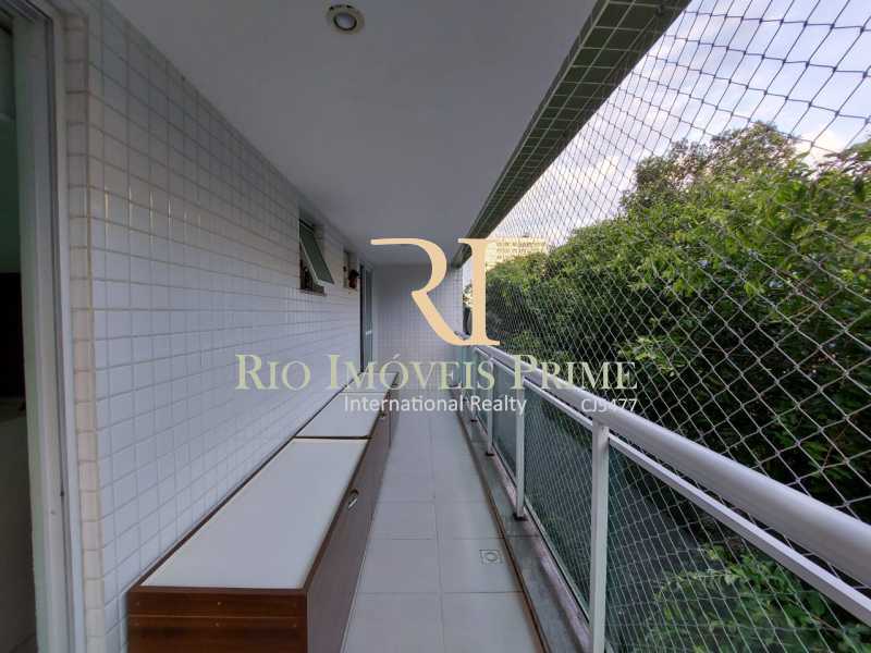 Conheça 2 - VARANDA. do imóvel - Apartamento 2 quartos à venda Tijuca, Rio de Janeiro - R$ 649.999 - RPAP20220 - 4 2 - VARANDA. - Apartamento 2 quartos à venda Tijuca, Rio de Janeiro - R$ 649.999 - RPAP20220 - 4