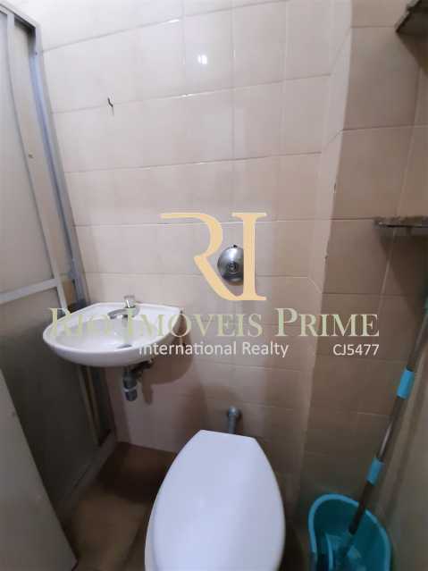 Conheça BANHEIRO SERVIÇO do imóvel - Apartamento para venda e aluguel Rua Santa Clara,Copacabana, Rio de Janeiro - R$ 1.400.000 - RPAP20224 - 25 BANHEIRO SERVIÇO - Apartamento para venda e aluguel Rua Santa Clara,Copacabana, Rio de Janeiro - R$ 1.400.000 - RPAP20224 - 25