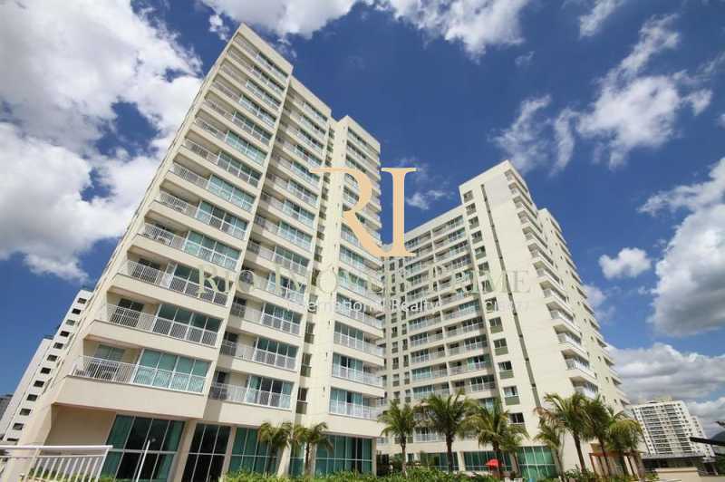 Conheça FACHADA do imóvel - Flat 2 quartos para alugar Jacarepaguá, Rio de Janeiro - R$ 2.000 - RPFL20036 - 29 FACHADA - Flat 2 quartos para alugar Jacarepaguá, Rio de Janeiro - R$ 2.000 - RPFL20036 - 29