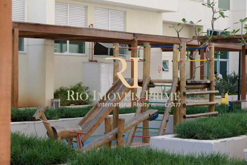 Conheça PARQUE INFANTIL do imóvel - Flat 2 quartos para alugar Jacarepaguá, Rio de Janeiro - R$ 2.000 - RPFL20036 - 19 PARQUE INFANTIL - Flat 2 quartos para alugar Jacarepaguá, Rio de Janeiro - R$ 2.000 - RPFL20036 - 19