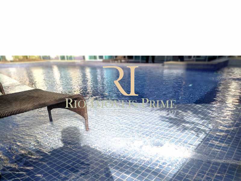 Conheça DECK PISCINA do imóvel - Flat 2 quartos para alugar Jacarepaguá, Rio de Janeiro - R$ 2.000 - RPFL20036 - 17 DECK PISCINA - Flat 2 quartos para alugar Jacarepaguá, Rio de Janeiro - R$ 2.000 - RPFL20036 - 17