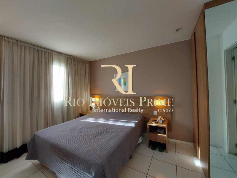 Conheça SUÍTE 1 do imóvel - Flat 2 quartos para alugar Jacarepaguá, Rio de Janeiro - R$ 2.000 - RPFL20036 - 3 SUÍTE 1 - Flat 2 quartos para alugar Jacarepaguá, Rio de Janeiro - R$ 2.000 - RPFL20036 - 3