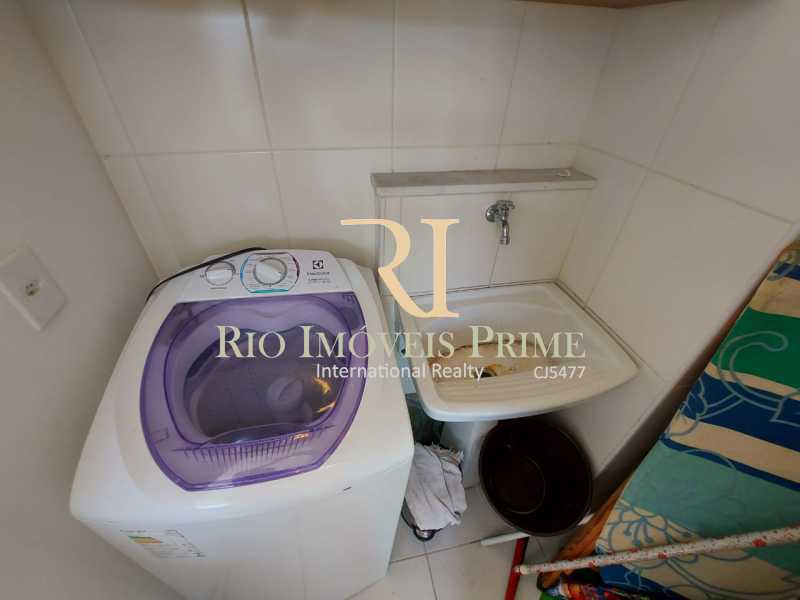 Conheça ÁREA DE SERVIÇO do imóvel - Flat 2 quartos para alugar Jacarepaguá, Rio de Janeiro - R$ 2.000 - RPFL20036 - 8 ÁREA DE SERVIÇO - Flat 2 quartos para alugar Jacarepaguá, Rio de Janeiro - R$ 2.000 - RPFL20036 - 8