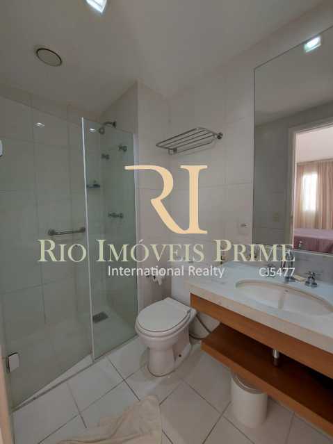 Conheça BANHEIRO SUÍTE 1 do imóvel - Flat 2 quartos para alugar Jacarepaguá, Rio de Janeiro - R$ 2.000 - RPFL20036 - 7 BANHEIRO SUÍTE 1 - Flat 2 quartos para alugar Jacarepaguá, Rio de Janeiro - R$ 2.000 - RPFL20036 - 7