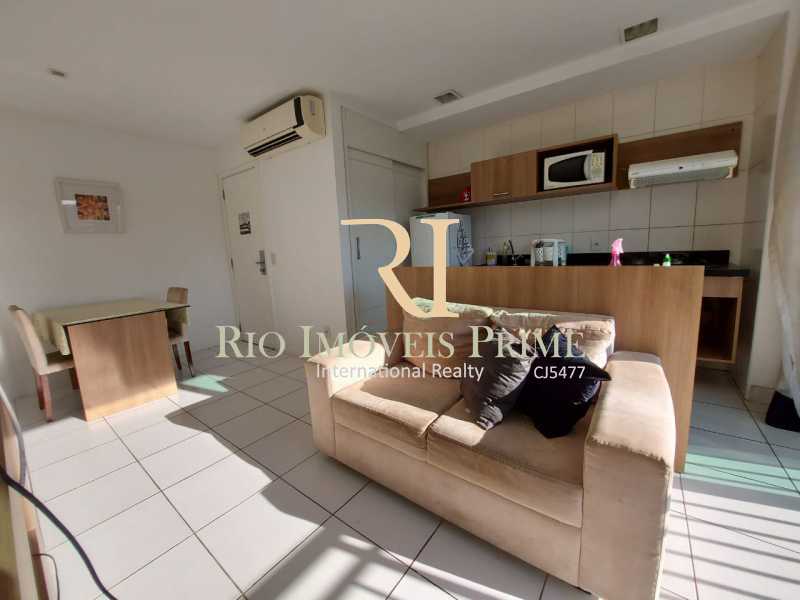 Conheça SALA do imóvel - Flat 2 quartos para alugar Jacarepaguá, Rio de Janeiro - R$ 2.000 - RPFL20036 - 5 SALA - Flat 2 quartos para alugar Jacarepaguá, Rio de Janeiro - R$ 2.000 - RPFL20036 - 5