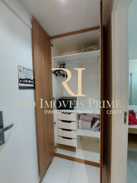 Conheça ARMÁRIO do imóvel - Flat 2 quartos para alugar Jacarepaguá, Rio de Janeiro - R$ 2.000 - RPFL20036 - 12 ARMÁRIO - Flat 2 quartos para alugar Jacarepaguá, Rio de Janeiro - R$ 2.000 - RPFL20036 - 12