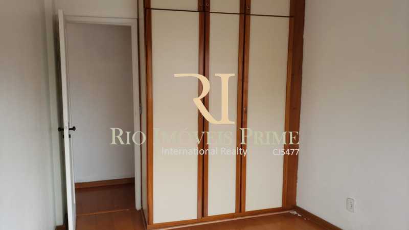 Conheça 5 QUARTO 1. do imóvel - Apartamento à venda Rua Barão de Mesquita,Tijuca, Rio de Janeiro - R$ 450.000 - RPAP20225 - 6 5 QUARTO 1. - Apartamento à venda Rua Barão de Mesquita,Tijuca, Rio de Janeiro - R$ 450.000 - RPAP20225 - 6