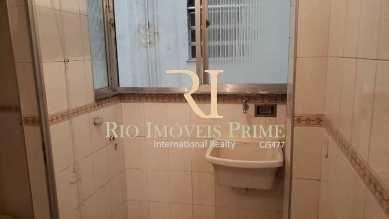 Conheça 14 ÁREA SERVIÇO. do imóvel - Apartamento à venda Rua Barão de Mesquita,Tijuca, Rio de Janeiro - R$ 450.000 - RPAP20225 - 15 14 ÁREA SERVIÇO. - Apartamento à venda Rua Barão de Mesquita,Tijuca, Rio de Janeiro - R$ 450.000 - RPAP20225 - 15