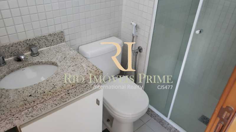 Conheça 8 BANHEIRO SUÍTE. do imóvel - Apartamento 2 quartos à venda Recreio dos Bandeirantes, Rio de Janeiro - R$ 549.999 - RPAP20226 - 10 8 BANHEIRO SUÍTE. - Apartamento 2 quartos à venda Recreio dos Bandeirantes, Rio de Janeiro - R$ 549.999 - RPAP20226 - 10