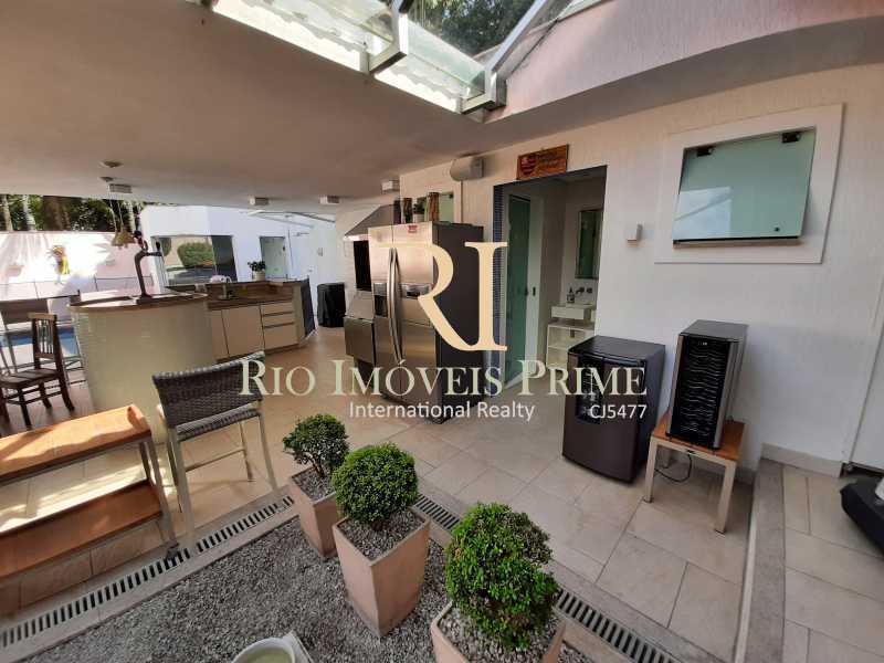 Conheça ÁREA GOURMET do imóvel - Casa em Condomínio 6 quartos à venda Barra da Tijuca, Rio de Janeiro - R$ 13.500.000 - RPCN60002 - 4 ÁREA GOURMET - Casa em Condomínio 6 quartos à venda Barra da Tijuca, Rio de Janeiro - R$ 13.500.000 - RPCN60002 - 4