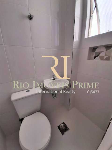 Conheça BANHEIRO SERVIÇO do imóvel - Apartamento para venda e aluguel Rua Professor Gabizo,Tijuca, Rio de Janeiro - R$ 770.000 - RPAP30140 - 16 BANHEIRO SERVIÇO - Apartamento para venda e aluguel Rua Professor Gabizo,Tijuca, Rio de Janeiro - R$ 770.000 - RPAP30140 - 16
