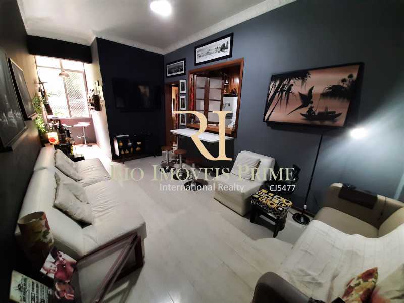 Conheça SALA do imóvel - Apartamento à venda Rua Barão de Mesquita,Tijuca, Rio de Janeiro - R$ 380.000 - RPAP20232 - 4 SALA - Apartamento à venda Rua Barão de Mesquita,Tijuca, Rio de Janeiro - R$ 380.000 - RPAP20232 - 4