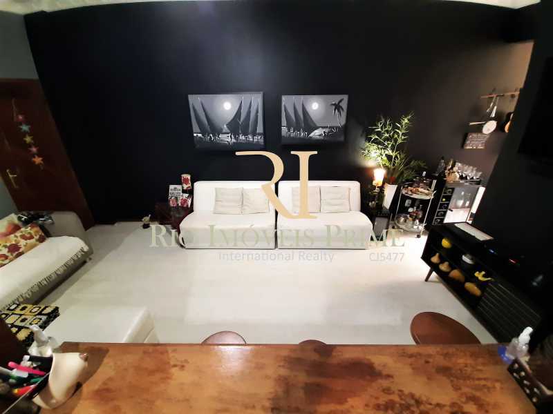 Conheça SALA do imóvel - Apartamento à venda Rua Barão de Mesquita,Tijuca, Rio de Janeiro - R$ 380.000 - RPAP20232 - 9 SALA - Apartamento à venda Rua Barão de Mesquita,Tijuca, Rio de Janeiro - R$ 380.000 - RPAP20232 - 9