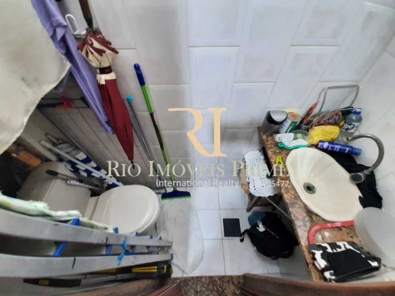 Conheça BANHEIRO DE SERVIÇO do imóvel - Apartamento à venda Rua Barão de Mesquita,Tijuca, Rio de Janeiro - R$ 380.000 - RPAP20232 - 21 BANHEIRO DE SERVIÇO - Apartamento à venda Rua Barão de Mesquita,Tijuca, Rio de Janeiro - R$ 380.000 - RPAP20232 - 21