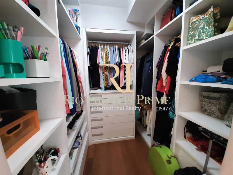 Conheça CLOSET do imóvel - Cobertura para alugar Rua Ramon Franco,Urca, Rio de Janeiro - R$ 40.000 - RPCO50001 - 16 CLOSET - Cobertura para alugar Rua Ramon Franco,Urca, Rio de Janeiro - R$ 40.000 - RPCO50001 - 16