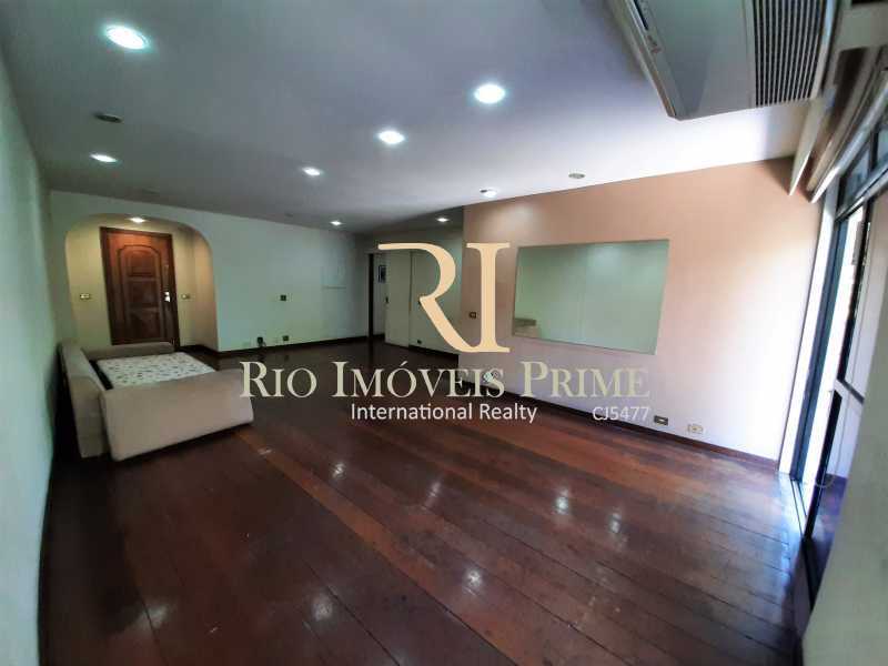 Conheça SALA do imóvel - Apartamento à venda Rua das Laranjeiras,Laranjeiras, Rio de Janeiro - R$ 1.290.000 - RPAP30145 - 6 SALA - Apartamento à venda Rua das Laranjeiras,Laranjeiras, Rio de Janeiro - R$ 1.290.000 - RPAP30145 - 6