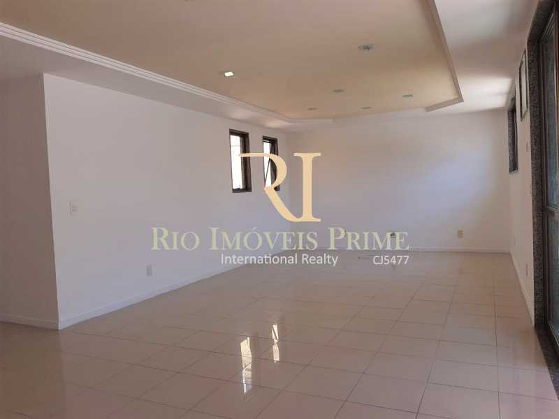 Conheça SALÃO. do imóvel - Cobertura à venda Rua Almirante Ary Rongel,Recreio dos Bandeirantes, Rio de Janeiro - R$ 1.195.000 - RPCO30026 - 6 SALÃO. - Cobertura à venda Rua Almirante Ary Rongel,Recreio dos Bandeirantes, Rio de Janeiro - R$ 1.195.000 - RPCO30026 - 6