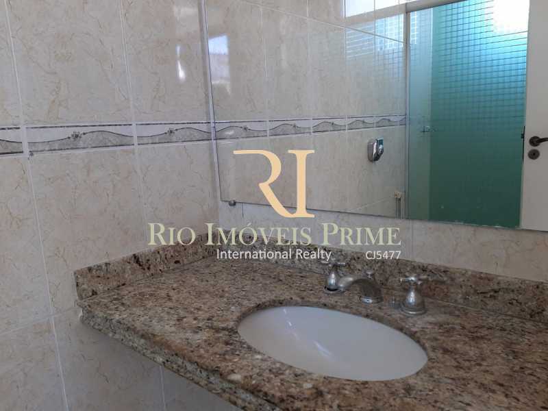 Conheça BANHEIRO SUÍTE2. do imóvel - Cobertura à venda Rua Almirante Ary Rongel,Recreio dos Bandeirantes, Rio de Janeiro - R$ 1.195.000 - RPCO30026 - 15 BANHEIRO SUÍTE2. - Cobertura à venda Rua Almirante Ary Rongel,Recreio dos Bandeirantes, Rio de Janeiro - R$ 1.195.000 - RPCO30026 - 15