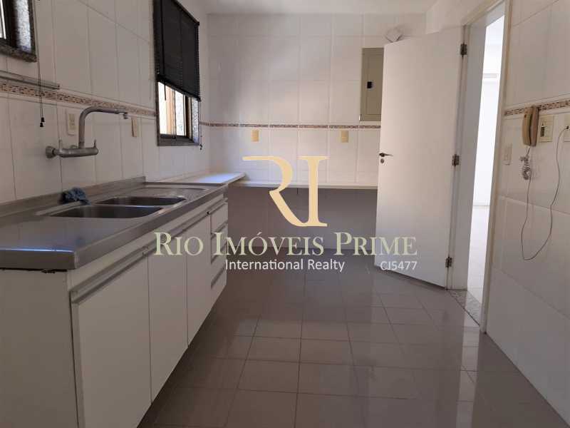 Conheça COZINHA. do imóvel - Cobertura à venda Rua Almirante Ary Rongel,Recreio dos Bandeirantes, Rio de Janeiro - R$ 1.195.000 - RPCO30026 - 19 COZINHA. - Cobertura à venda Rua Almirante Ary Rongel,Recreio dos Bandeirantes, Rio de Janeiro - R$ 1.195.000 - RPCO30026 - 19