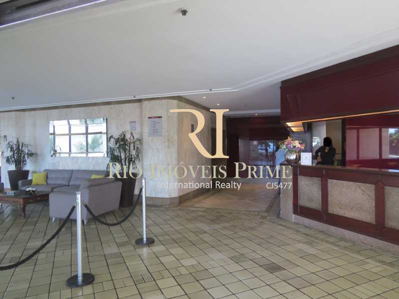 Conheça RHR - RECEPÇÃO. do imóvel - Flat 2 quartos à venda Barra da Tijuca, Rio de Janeiro - R$ 1.400.000 - RPFL20039 - 23 RHR - RECEPÇÃO. - Flat 2 quartos à venda Barra da Tijuca, Rio de Janeiro - R$ 1.400.000 - RPFL20039 - 23