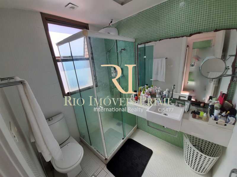 Conheça BANHEIRO SUÍTE1 do imóvel - Flat 2 quartos à venda Barra da Tijuca, Rio de Janeiro - R$ 1.400.000 - RPFL20039 - 12 BANHEIRO SUÍTE1 - Flat 2 quartos à venda Barra da Tijuca, Rio de Janeiro - R$ 1.400.000 - RPFL20039 - 12