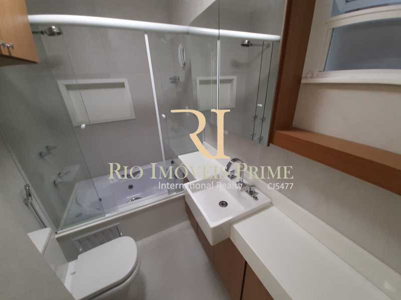 Conheça BANHEIRO SUÍTE do imóvel - Apartamento à venda Rua Raul Pompéia,Copacabana, Rio de Janeiro - R$ 1.599.990 - RPAP30148 - 6 BANHEIRO SUÍTE - Apartamento à venda Rua Raul Pompéia,Copacabana, Rio de Janeiro - R$ 1.599.990 - RPAP30148 - 6