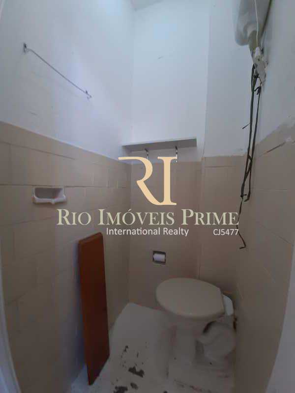 Conheça BANHEIRO SERVIÇO do imóvel - Apartamento para venda e aluguel Rua Engenheiro Ernani Cotrim,Tijuca, Rio de Janeiro - R$ 410.000 - RPAP20240 - 18 BANHEIRO SERVIÇO - Apartamento para venda e aluguel Rua Engenheiro Ernani Cotrim,Tijuca, Rio de Janeiro - R$ 410.000 - RPAP20240 - 18