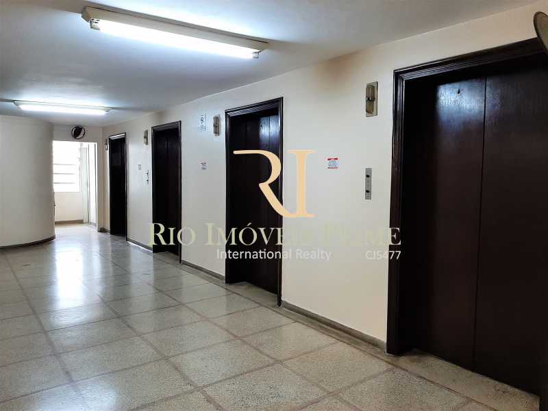 Conheça HALL ELEVADORES do imóvel - Sala Comercial 57m² para venda e aluguel Centro, Rio de Janeiro - R$ 229.999 - RPSL00027 - 12 HALL ELEVADORES - Sala Comercial 57m² para venda e aluguel Centro, Rio de Janeiro - R$ 229.999 - RPSL00027 - 12