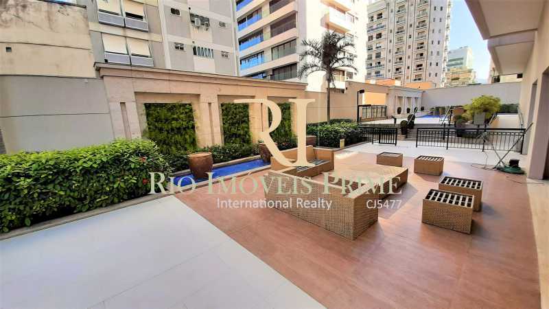 Conheça LOUNGE EXTERNO do imóvel - Flat 2 quartos para alugar Ipanema, Rio de Janeiro - R$ 13.000 - RPAP20249 - 29 LOUNGE EXTERNO - Flat 2 quartos para alugar Ipanema, Rio de Janeiro - R$ 13.000 - RPAP20249 - 29