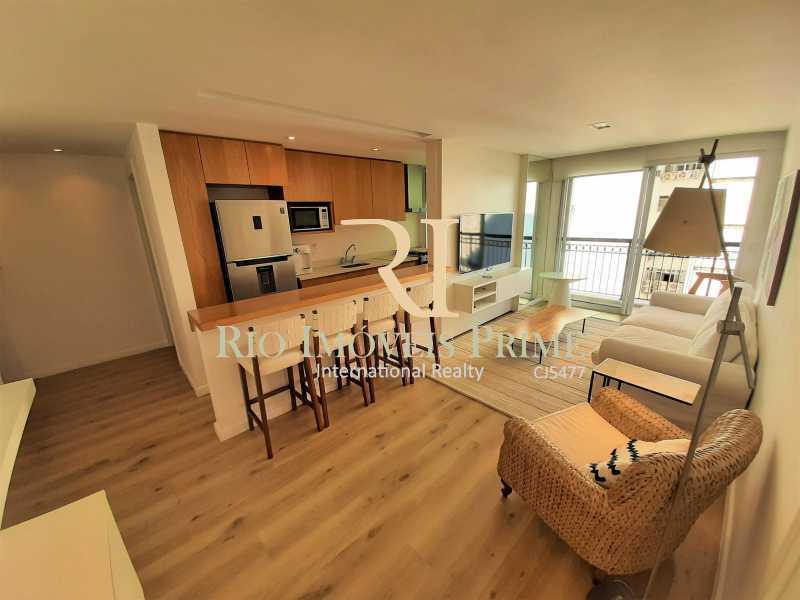 Conheça SALA do imóvel - Flat 2 quartos para alugar Ipanema, Rio de Janeiro - R$ 13.000 - RPAP20249 - 3 SALA - Flat 2 quartos para alugar Ipanema, Rio de Janeiro - R$ 13.000 - RPAP20249 - 3