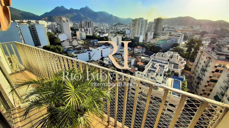 Conheça VARANDA do imóvel - Cobertura à venda Rua Visconde de Itamarati,Maracanã, Rio de Janeiro - R$ 990.000 - RPCO50002 - 4 VARANDA - Cobertura à venda Rua Visconde de Itamarati,Maracanã, Rio de Janeiro - R$ 990.000 - RPCO50002 - 4