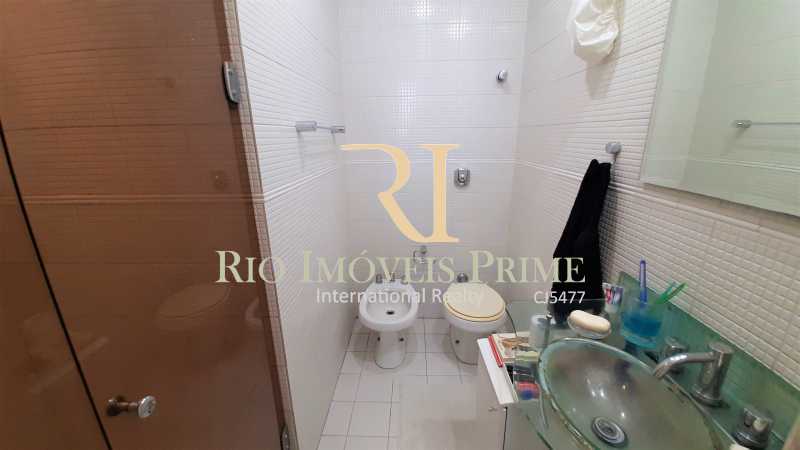 Conheça BANHEIRO SUÍTE do imóvel - Cobertura à venda Rua Visconde de Itamarati,Maracanã, Rio de Janeiro - R$ 990.000 - RPCO50002 - 8 BANHEIRO SUÍTE - Cobertura à venda Rua Visconde de Itamarati,Maracanã, Rio de Janeiro - R$ 990.000 - RPCO50002 - 8